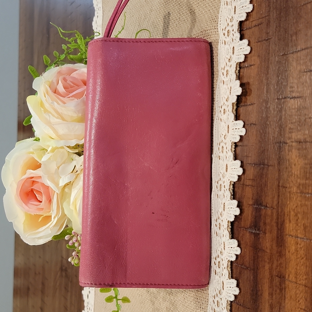‼️CLEARANCE SALE ‼️ Authentic Chloe pink long wallet - Picture 2 of 9